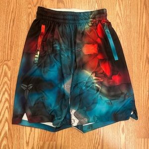 Nike basketball adult size small kobe Bryant shorts